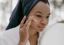Prendre soin de sa peau en hiver : astuces et conseils essentiels