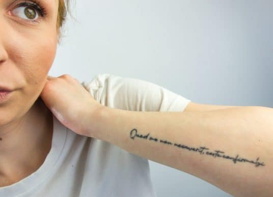 Tatouage bras femme : quelles sont les meilleures zones à tatouer ?